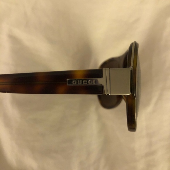 Gucci aviator sunglasses